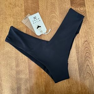 Billabong • fiji bikini bottoms